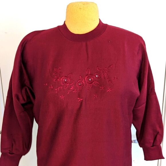 $5 Item! NWT Parrton Floral Embroidery Drop Shoulder Sweatshirt - Picture 2 of 13